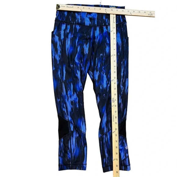 Lululemon Pace Rival Crop Leggings Painted Animal Sprinkler Black size 4 - Picture 8 of 16